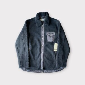 Liv Cora Sherpa Fleece Button Up Jacket in Black Size Medium *NWT*